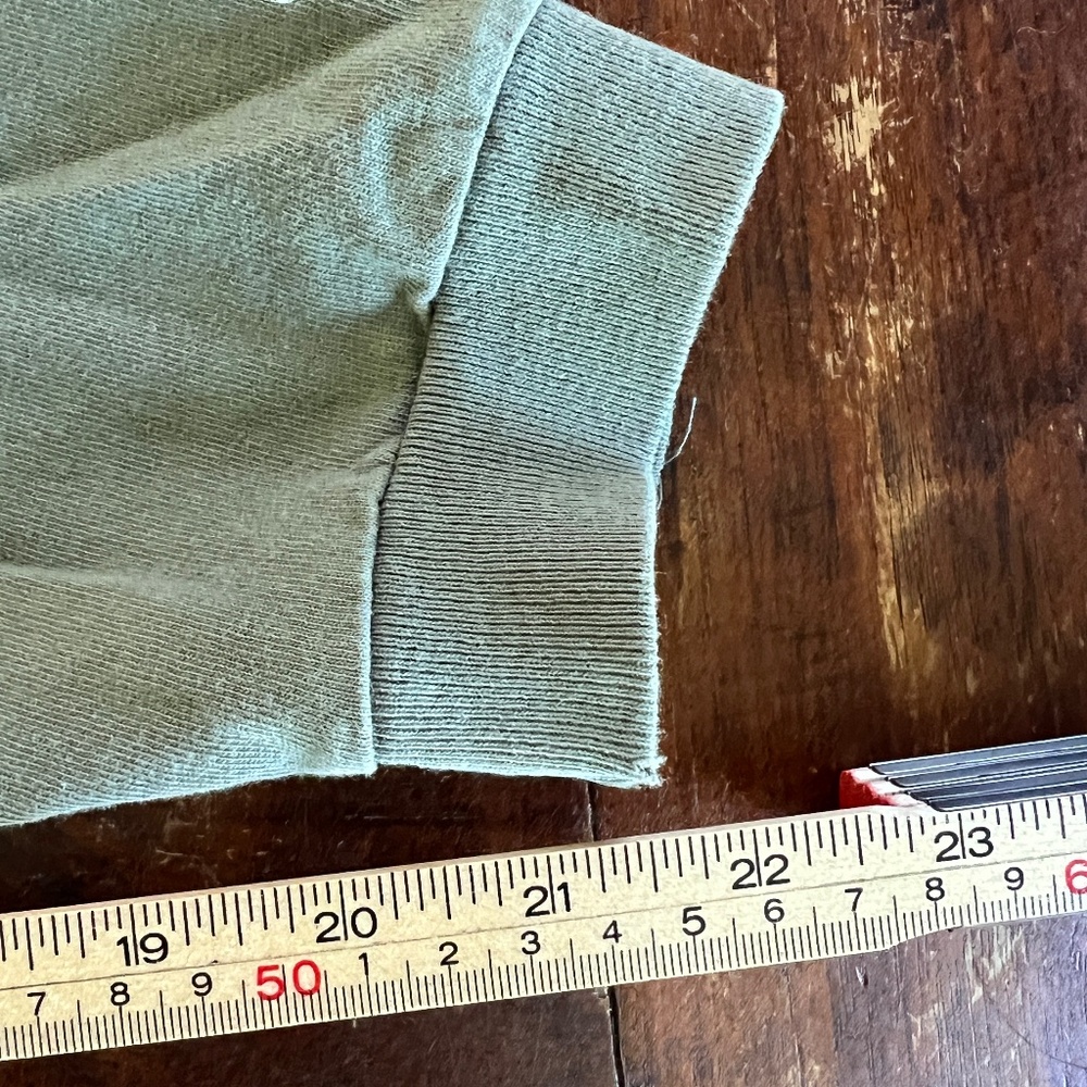 Vintage 90s BUM EQUIPMENT Khaki Green Long Sleeve Graphic Logo T-Shirt XL - Picture 8 of 8